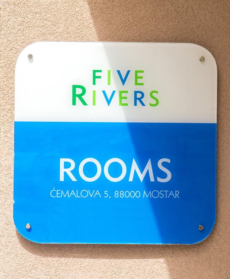 Five Rivers Rooms モスタル エクステリア 写真